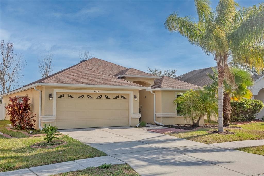 4024 LANGDRUM DRIVE WESLEY CHAPEL, FL 33543