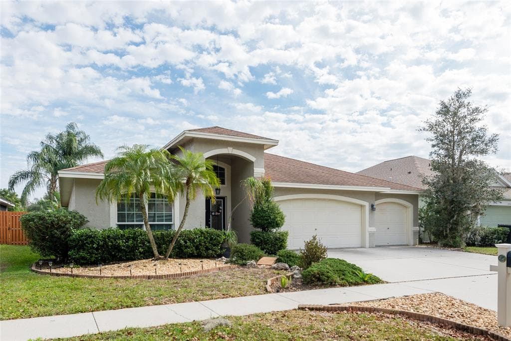 19723 MORDEN BLUSH DRIVE LUTZ, FL 33558