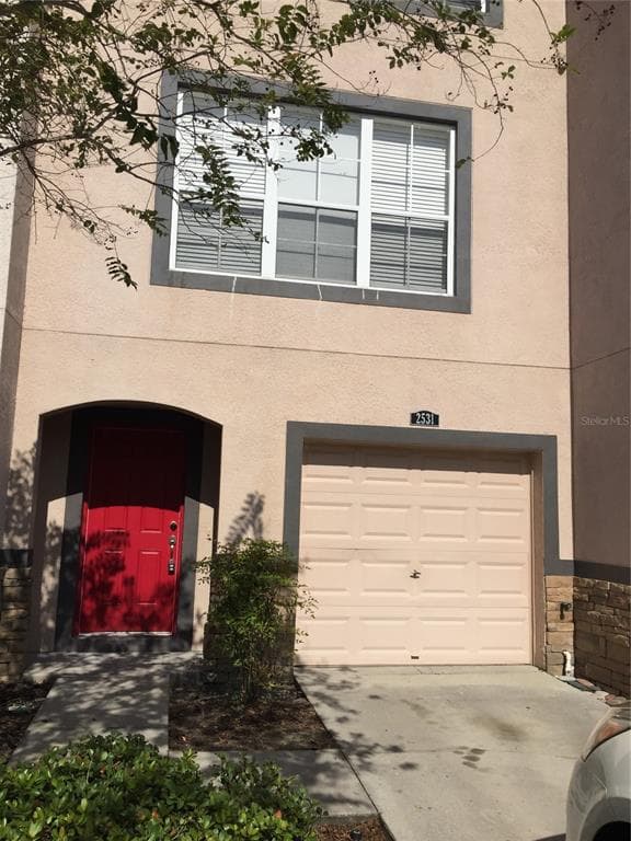 2531 LEXINGTON OAK DRIVE