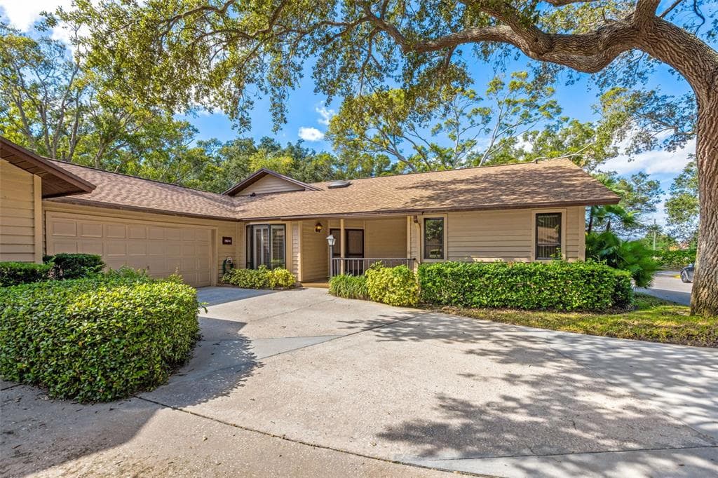 11674 WOODBRIDGE BOULEVARD SEMINOLE, FL 33772