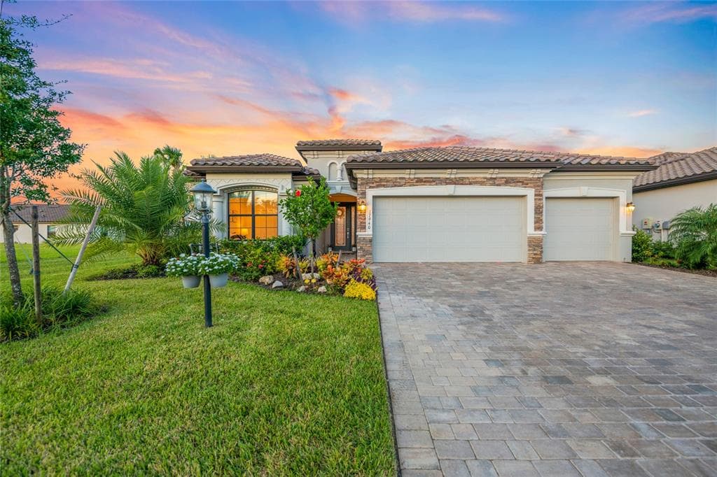 17940 POLO TRAIL