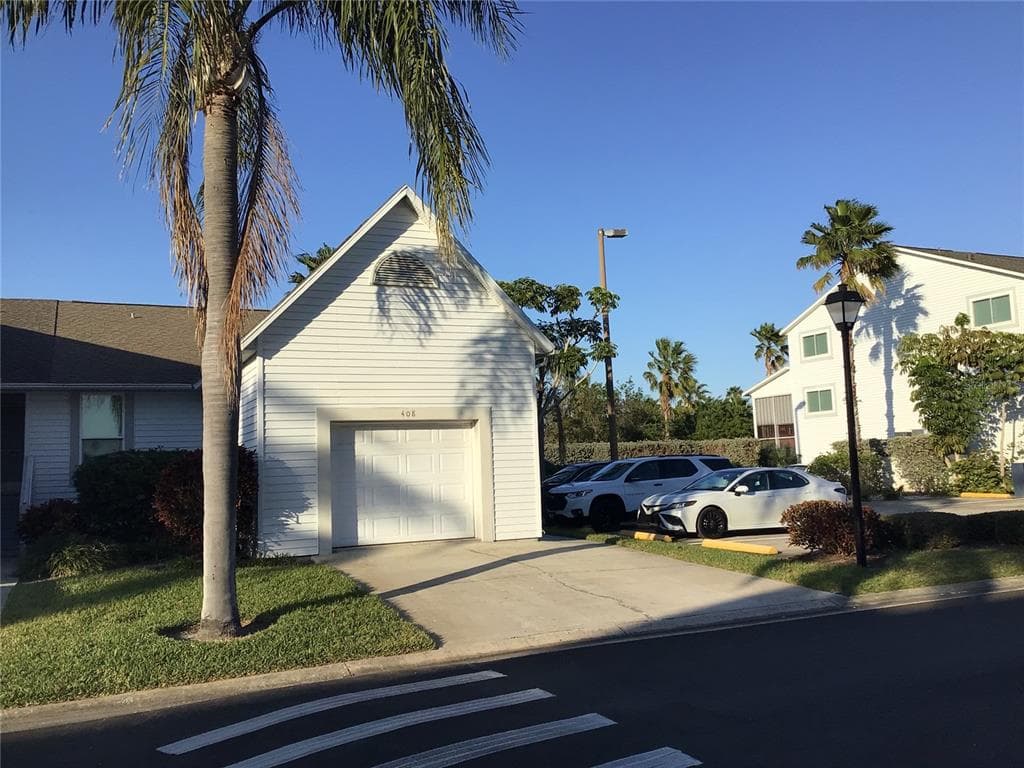 408 HIDDEN HARBOUR DRIVE INDIAN ROCKS BEACH, FL 33785