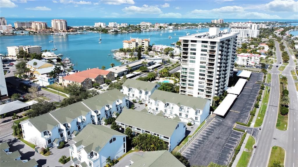 320 ISLAND WAY UNIT 301