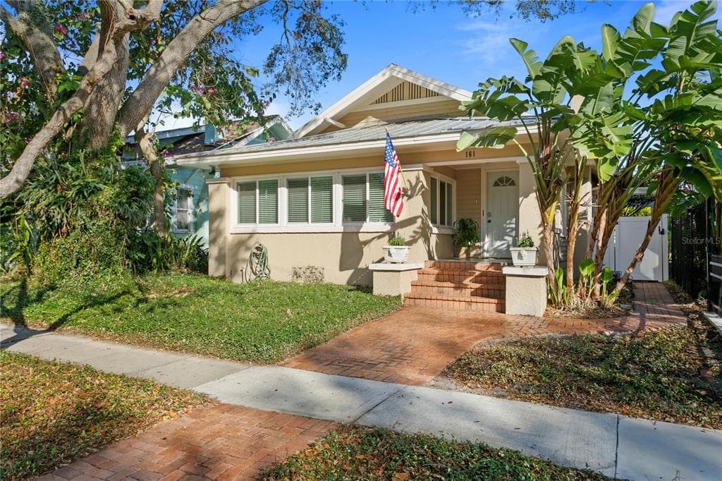 161 15TH AVENUE NE ST PETERSBURG, FL 33704