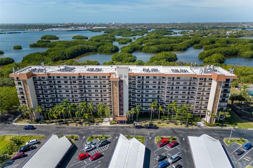 5400 PARK STREET N UNIT 707 ST PETERSBURG, FL 33709