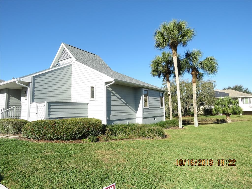 1018 CARAVEL COURT TARPON SPRINGS, FL 34689