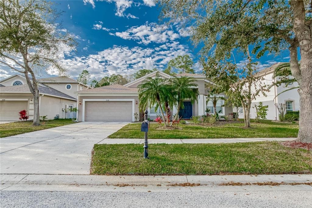 8146 BRINEGAR CIRCLE TAMPA, FL 33647