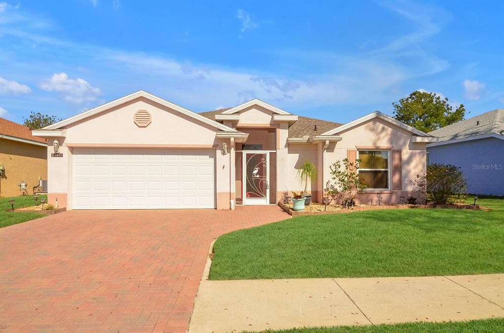 3949 WINDCHIME LANE LAKELAND, FL 33811