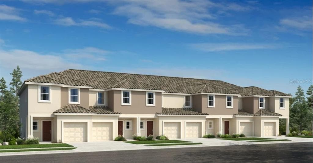 1276 LAGO VISTA COURT KISSIMMEE, FL 34746