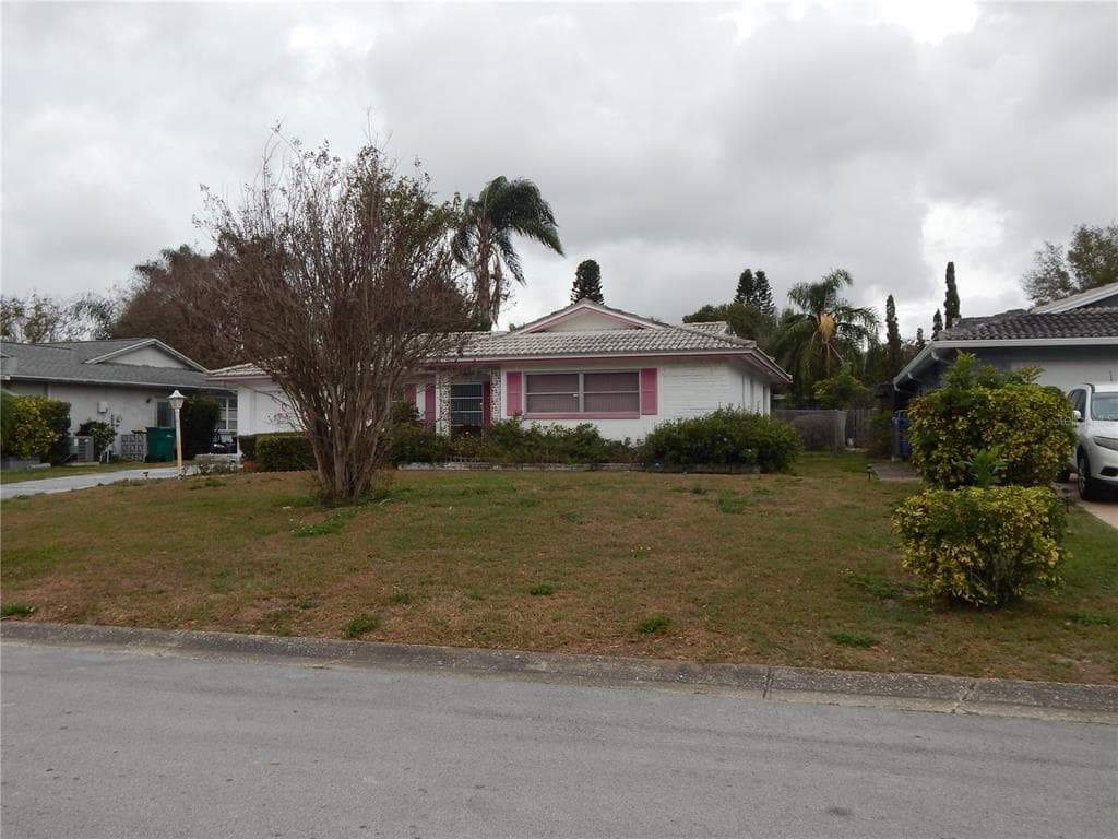 2190 BRAMBLEWOOD DRIVE N CLEARWATER, FL 33763