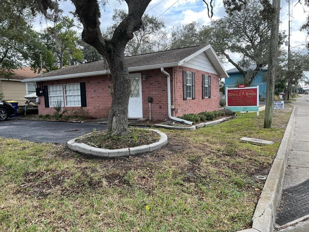 1259 S MYRTLE AVENUE CLEARWATER, FL 33756