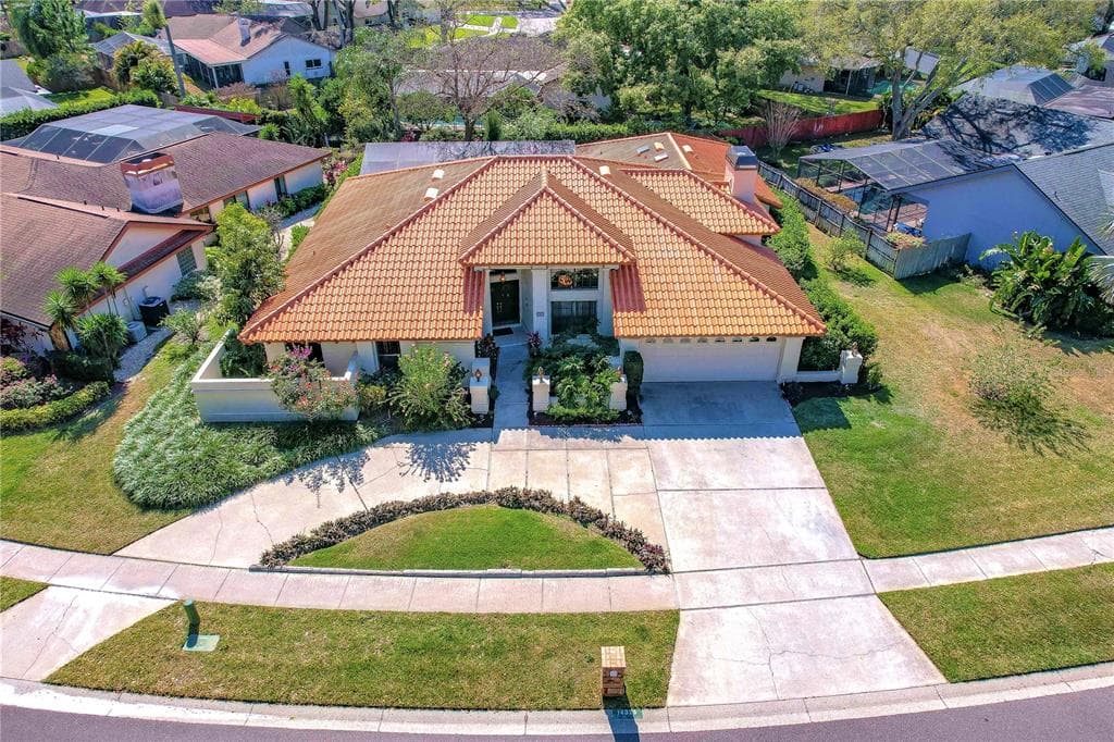 14025 SHADY SHORES DRIVE