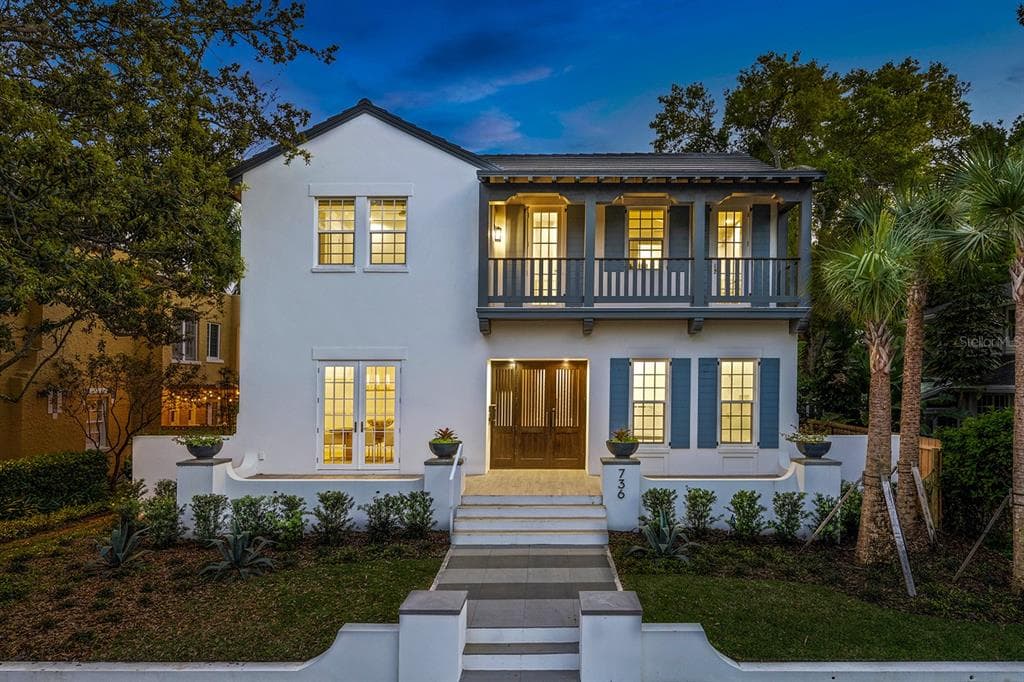 736 18TH AVENUE NE ST PETERSBURG, FL 33704