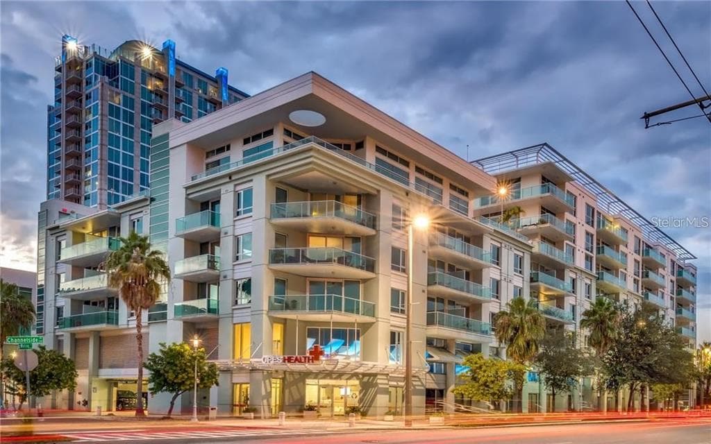 912 CHANNELSIDE DRIVE UNIT 2808 TAMPA, FL 33602
