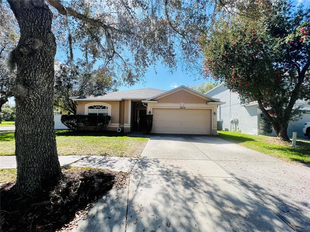18179 SANDY POINTE DRIVE TAMPA, FL 33647