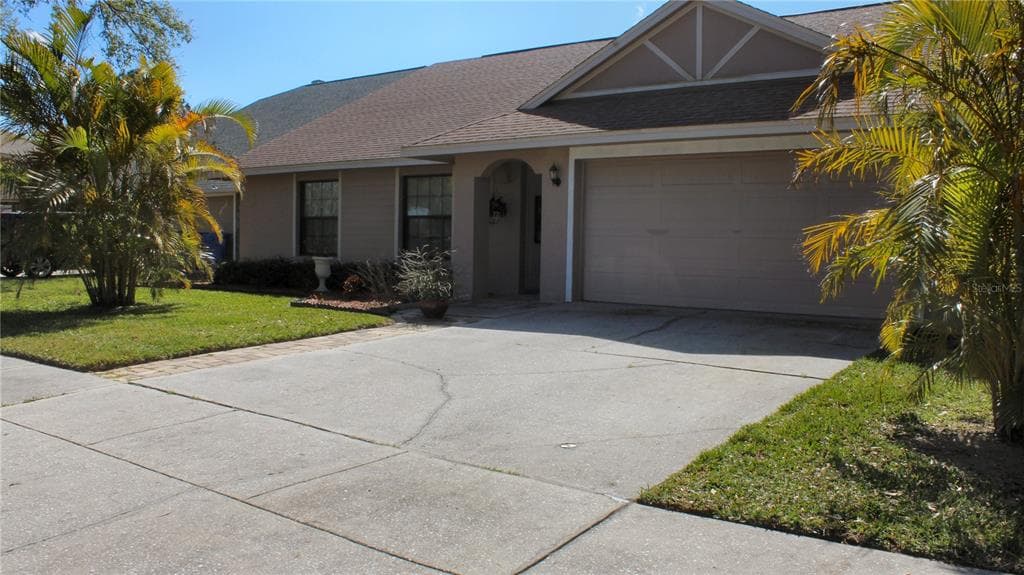 1916 STANFIELD DRIVE BRANDON, FL 33511