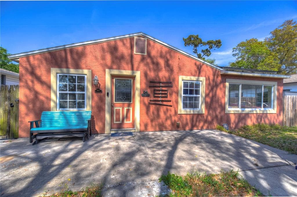 5613 19TH AVENUE S GULFPORT, FL 33707