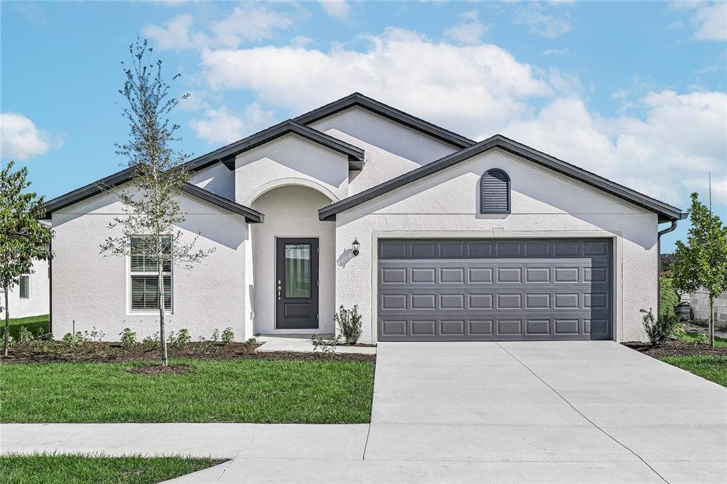 6084 DOLOSTONE DRIVE LAKELAND, FL 33811