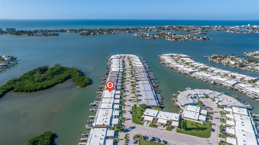 382 BOCA CIEGA POINT BOULEVARD S UNIT 811