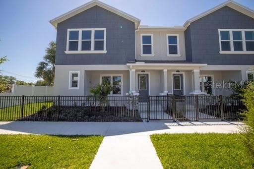 2704 W FIG STREET UNIT 3