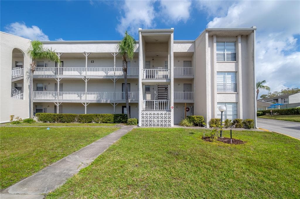 2625 STATE ROAD 590 UNIT 1324 CLEARWATER, FL 33759
