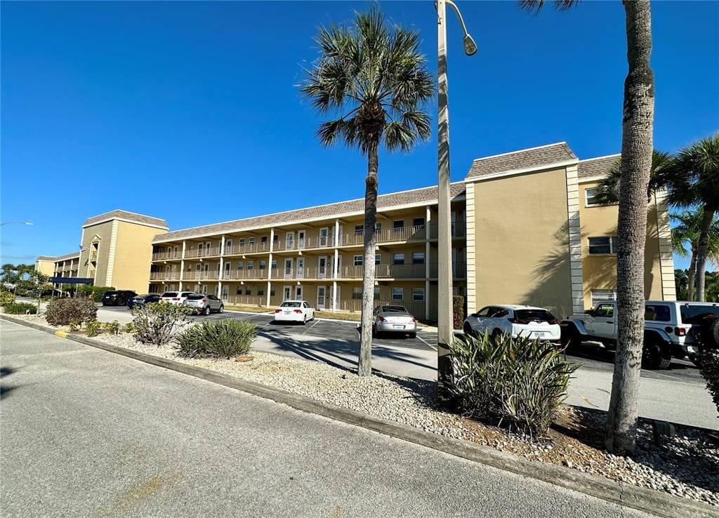 1 BOCA CIEGA POINT BOULEVARD UNIT 306