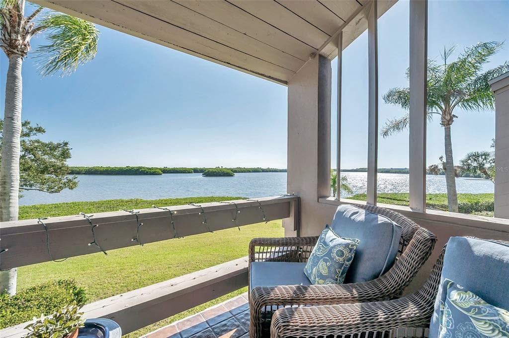 1111 N BAYSHORE BOULEVARD UNIT F8 CLEARWATER, FL 33759
