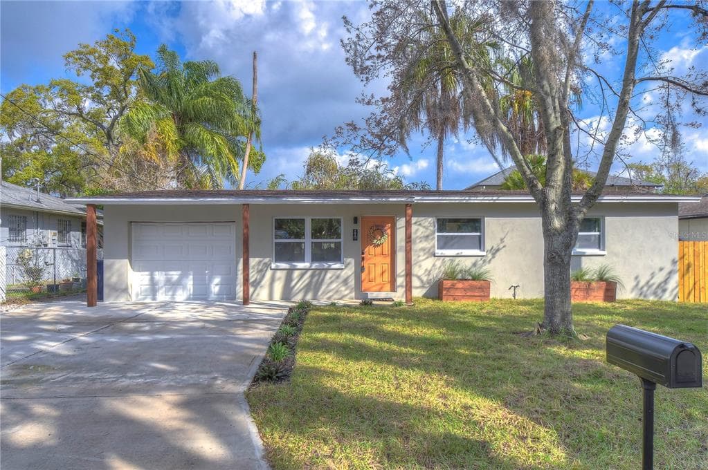 405 W PARIS STREET TAMPA, FL 33604