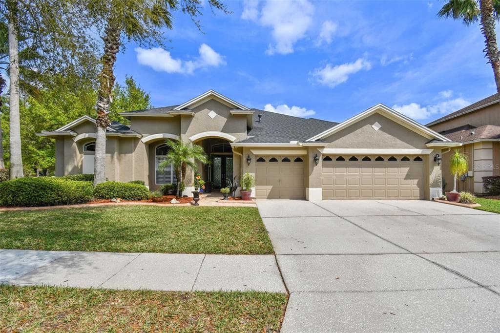 8336 GOLDEN PRAIRIE DRIVE TAMPA, FL 33647