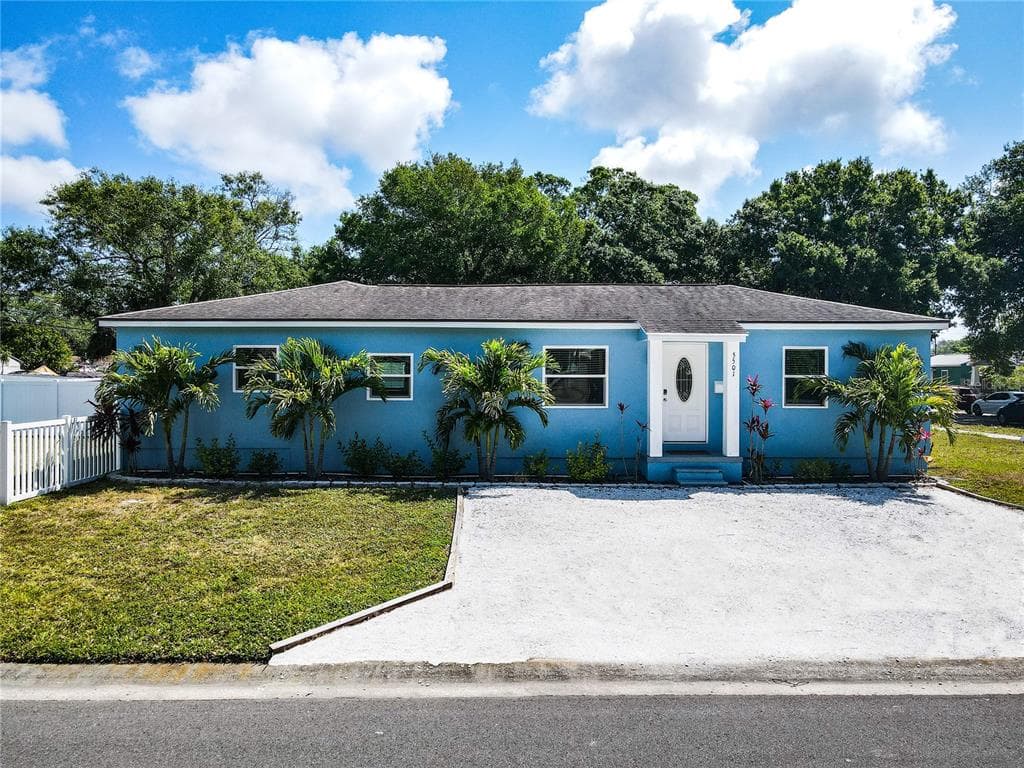 5501 13TH STREET N ST PETERSBURG, FL 33703