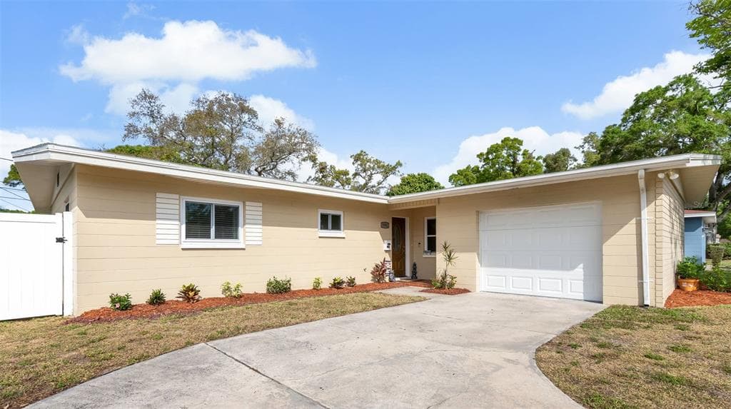 5901 7TH STREET S ST PETERSBURG, FL 33705