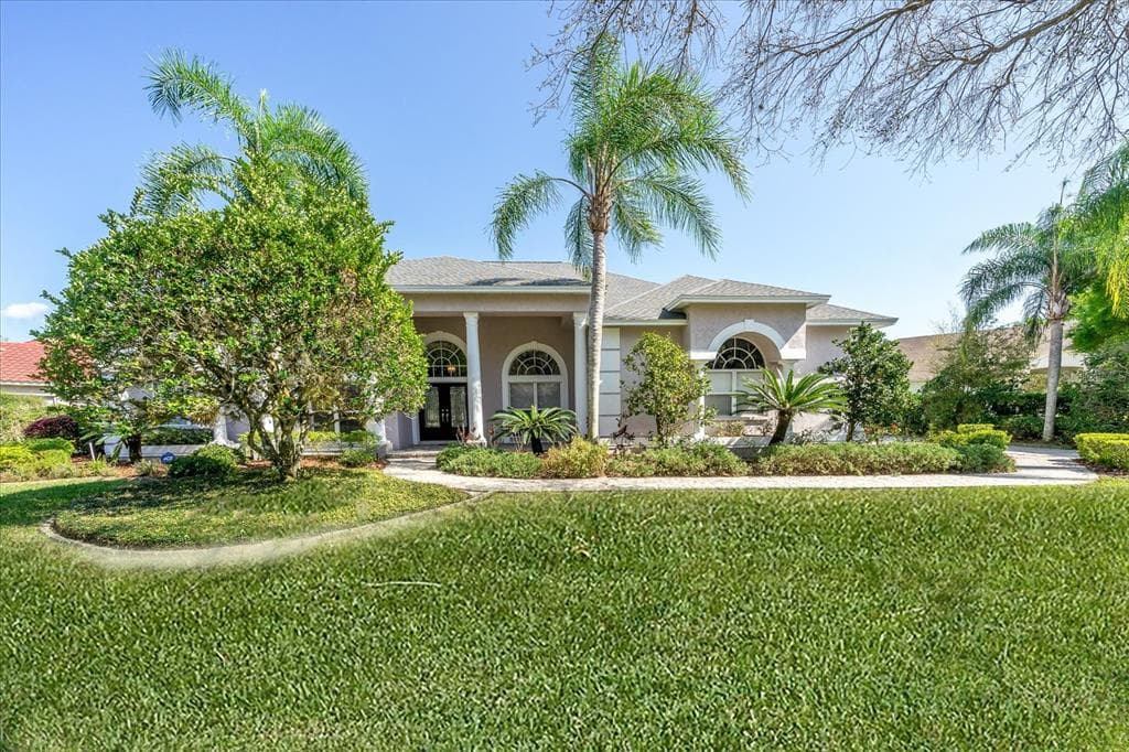 5023 WESLEY DRIVE