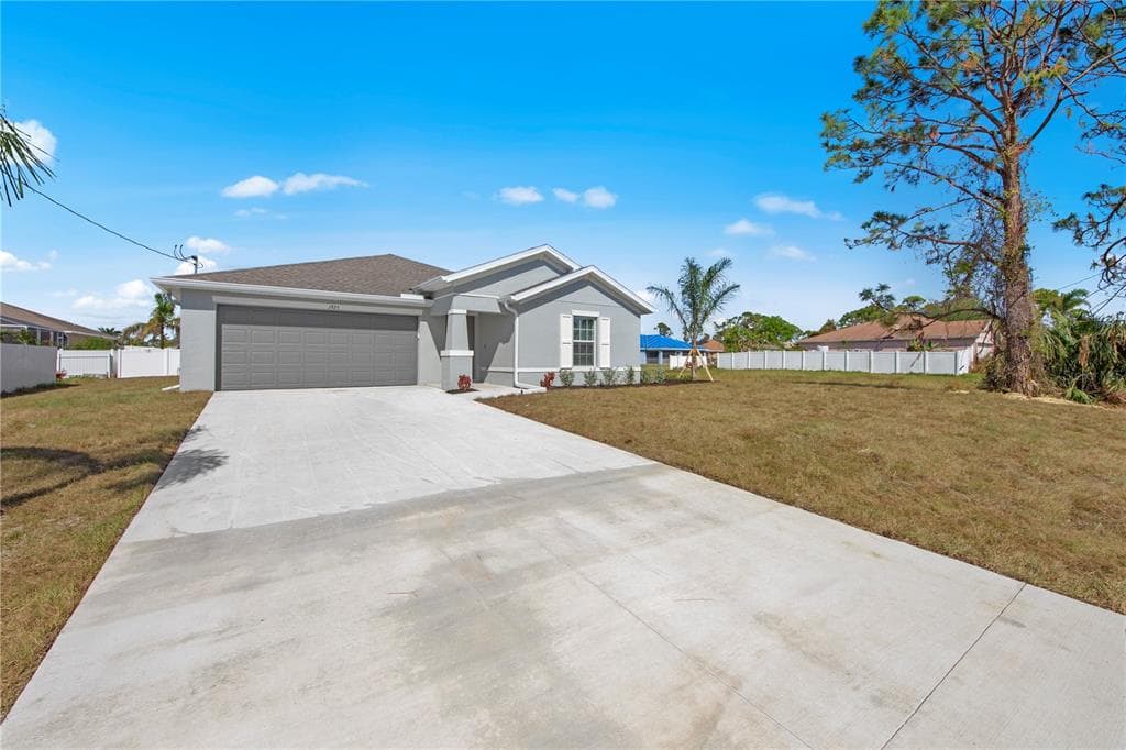 21458 DEKALS AVENUE PORT CHARLOTTE, FL 33952