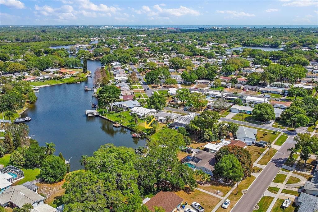508 SHORE DRIVE LARGO, FL 33771
