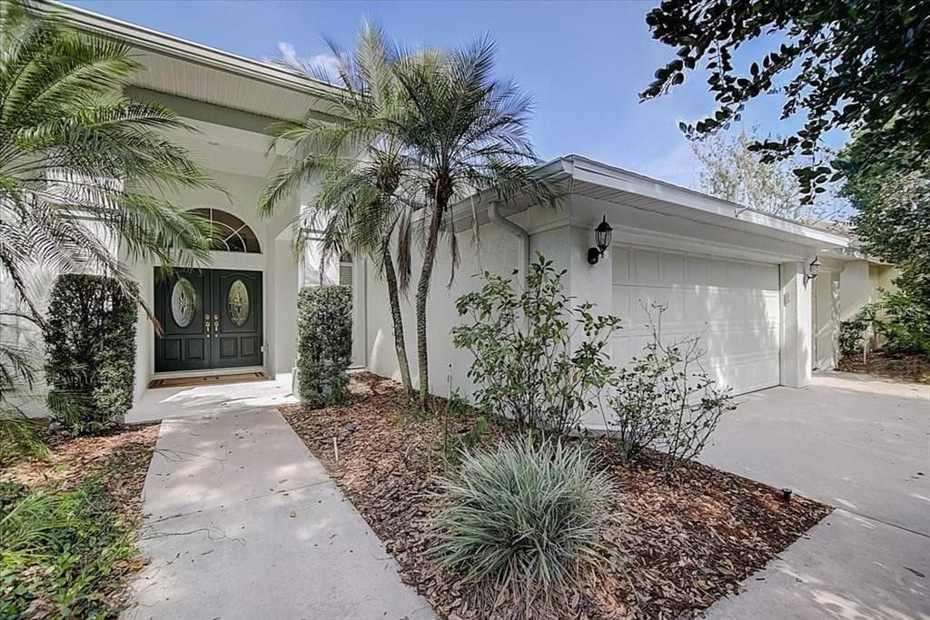 3710 SMOKE HICKORY LANE VALRICO, FL 33596