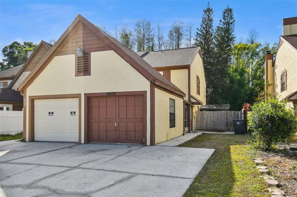 16009 DAWNVIEW DRIVE TAMPA, FL 33624