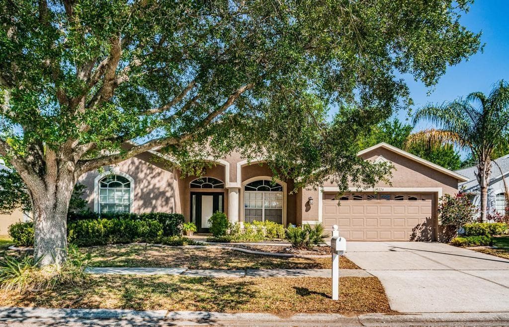 9274 ESTATE COVE CIRCLE