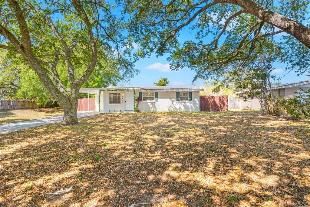 4210 E REGNAS AVENUE TAMPA, FL 33617