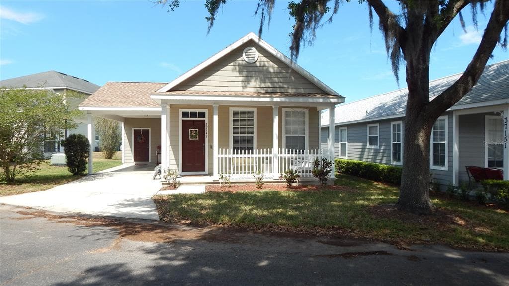 37147 FREDERICKSBURG TRAIL ZEPHYRHILLS, FL 33542