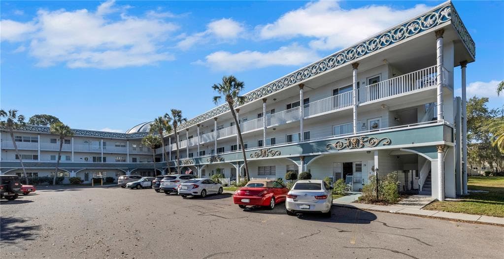 2381 ECUADORIAN WAY UNIT 37 CLEARWATER, FL 33763
