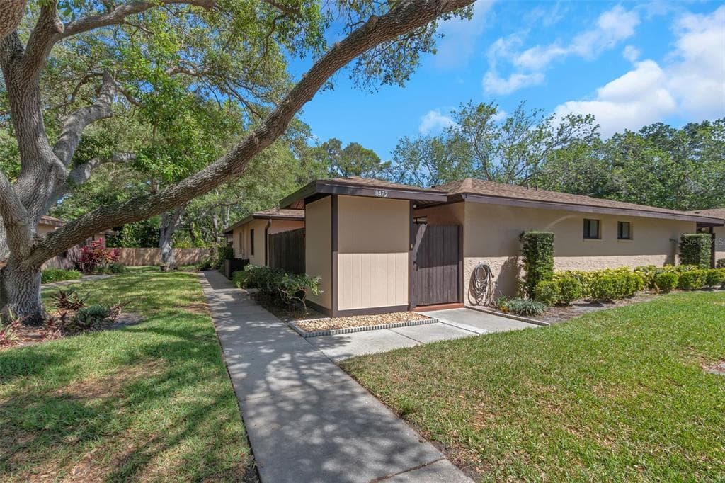 8472 60TH STREET N PINELLAS PARK, FL 33781