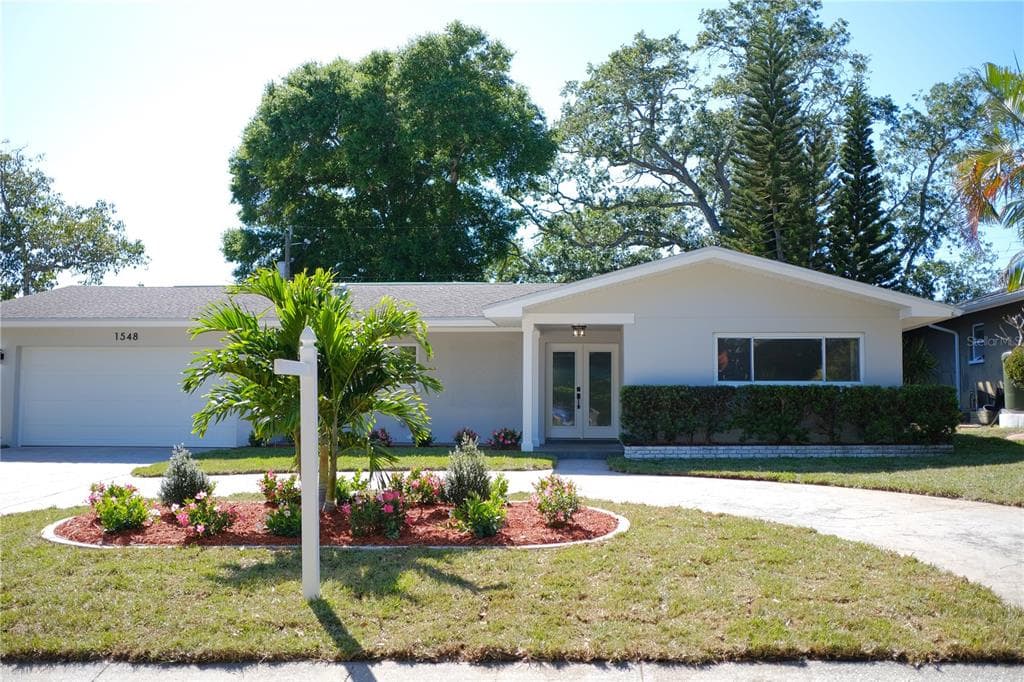 1548 HILL DRIVE