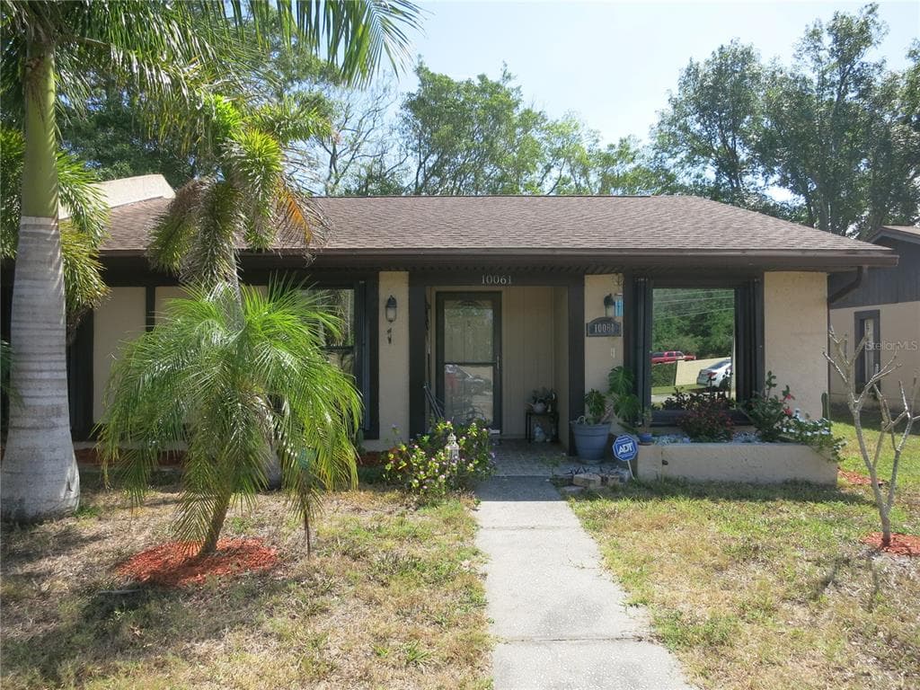 10061 88TH WAY SEMINOLE, FL 33777