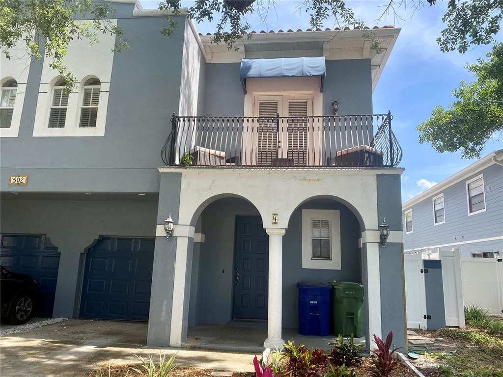 502 S ALBANY AVENUE UNIT 4