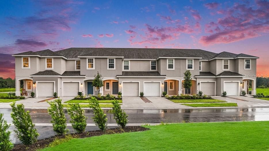 2393 PARAVANE WAY WESLEY CHAPEL, FL 33543