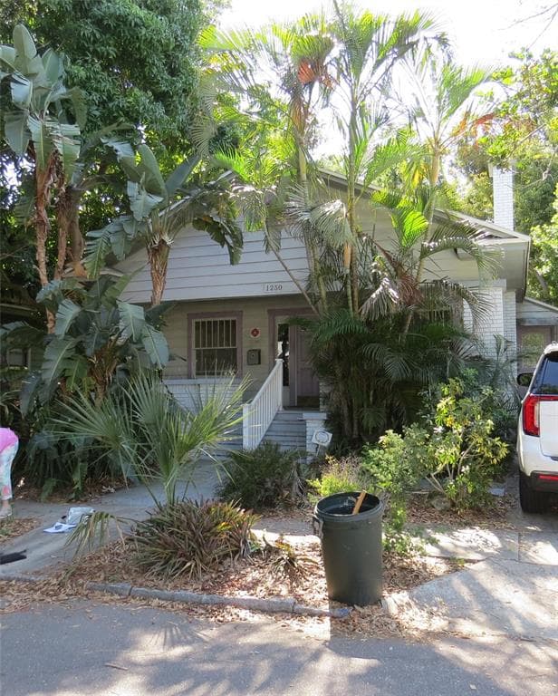 1250 10TH STREET N