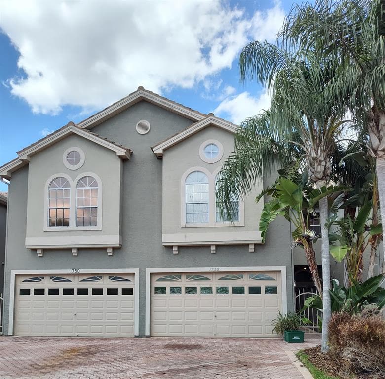 1752 LAGO VISTA BOULEVARD PALM HARBOR, FL 34685