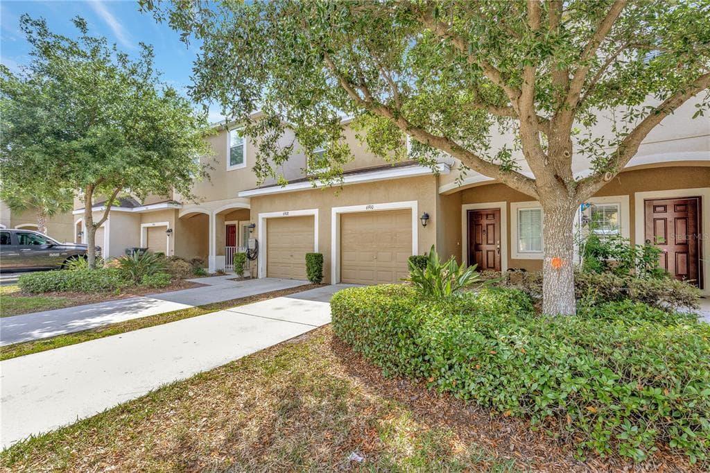 6910 HOLLY HEATH DRIVE RIVERVIEW, FL 33578