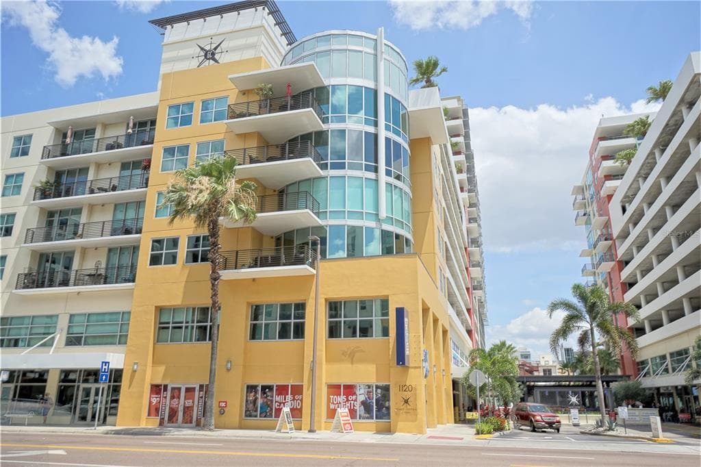 1120 E KENNEDY BOULEVARD UNIT 1129