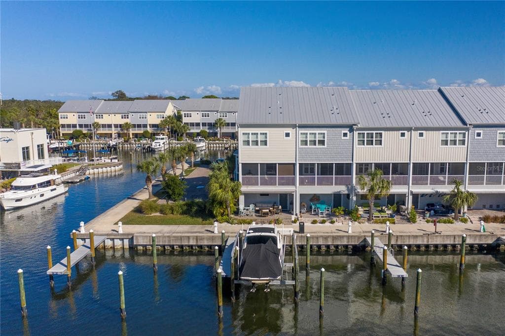 6001 MOORINGS DRIVE S ST PETERSBURG, FL 33712